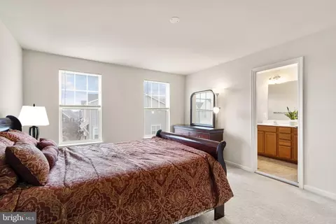 43891 Eastgate View Dr, Chantilly, VA 20152 photo 32