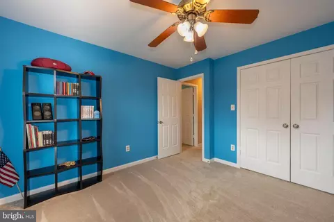 Bedroom - 6 Foxmore Ct, Sterling, VA 20165 photo 5 of 5