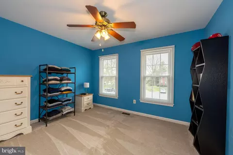 Bedroom - 6 Foxmore Ct, Sterling, VA 20165 photo 4 of 5