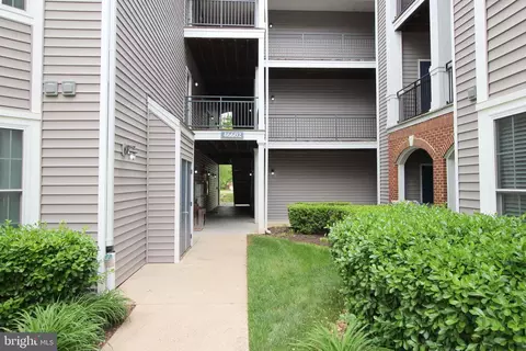 46602 Ellicott Sq #103, Sterling, VA 20165