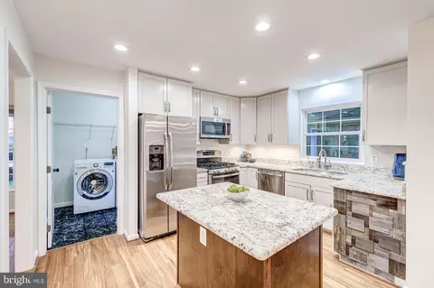 44236 Ginghamsburg Pl, Ashburn, VA 20147 photo 10