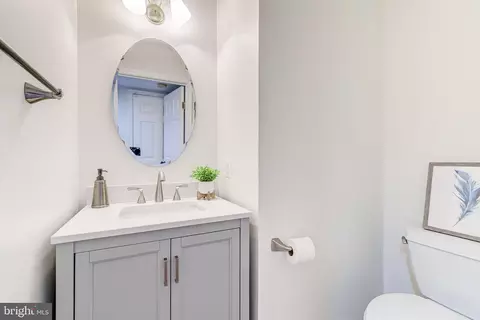 44236 Ginghamsburg Pl, Ashburn, VA 20147 photo 25
