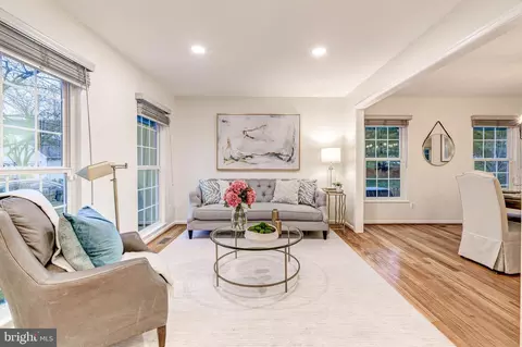 44236 Ginghamsburg Pl, Ashburn, VA 20147 photo 6
