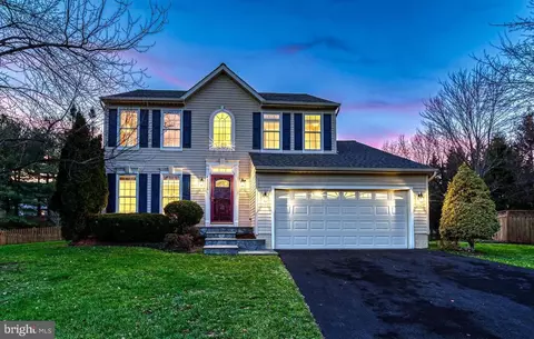 44236 Ginghamsburg Pl, Ashburn, VA 20147