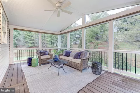 44236 Ginghamsburg Pl, Ashburn, VA 20147 photo 3