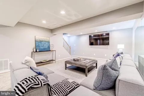 44236 Ginghamsburg Pl, Ashburn, VA 20147 photo 37