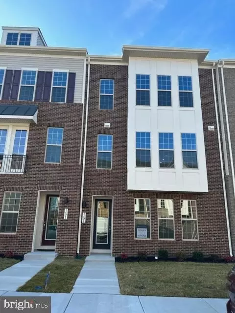1628 Field Sparrow Ter NE, Leesburg, VA 20176
