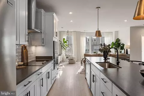 1112 Madeira Ter SE, Leesburg, VA 20175