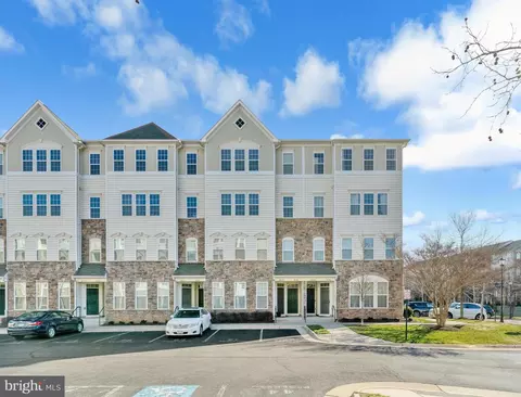 24700 Byrne Meadow Sq, Aldie, VA 20105