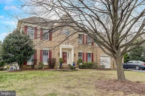 43755 Carson Ct, Ashburn, VA 20147 photo 2