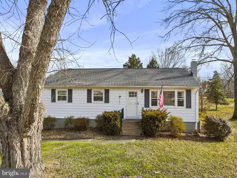 20128 Dairy Ln, Sterling, VA 20165