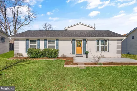 314 W Juniper Ave, Sterling, VA 20164