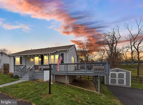 171 W F St, Purcellville, VA 20132