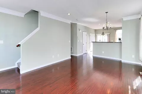 Living - 42915 Pamplin Ter, Chantilly, VA 20152 photo 1 of 3