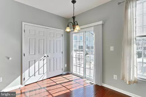 Entry Way - 42915 Pamplin Ter, Chantilly, VA 20152 photo 3 of 4
