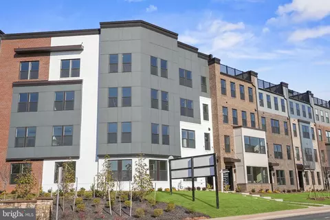 43895 Circuit Sq, Ashburn, VA 20147