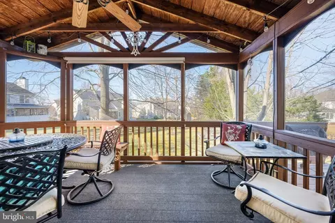 Exterior - 43945 Tavern Dr, Ashburn, VA 20147 photo 7 of 14