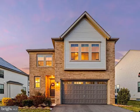 42420 Abney Wood Dr, Chantilly, VA 20152