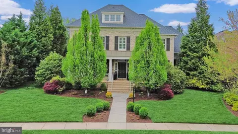 22985 Lois Ln, Brambleton, VA 20148