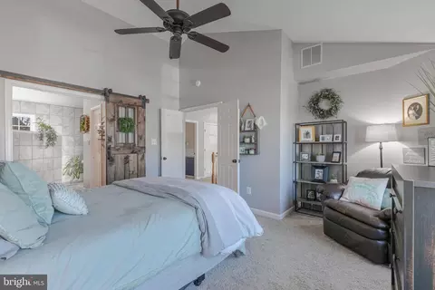 Bedroom - 43349 Wintersrun Ct, Ashburn, VA 20147 photo 1 of 6
