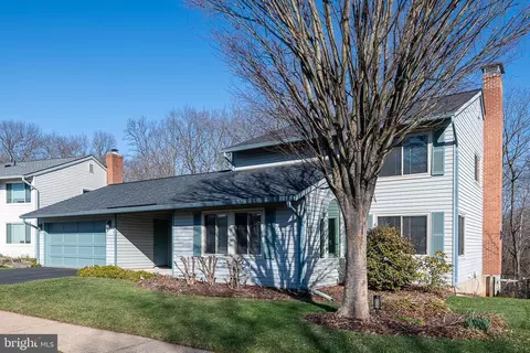 31 Biscayne Pl, Sterling, VA 20164 photo 4