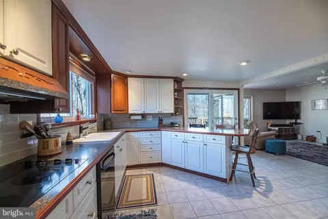 31 Biscayne Pl, Sterling, VA 20164 photo 21