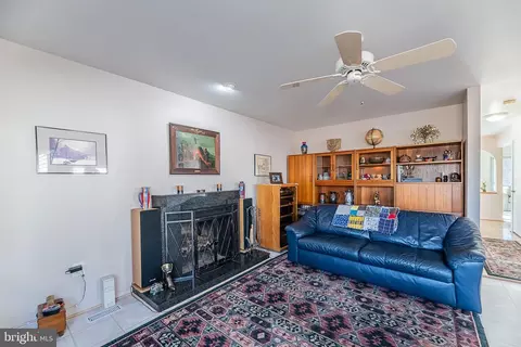 31 Biscayne Pl, Sterling, VA 20164 photo 17