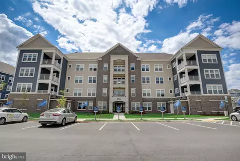21914 Hawksbill High Cir #30403, Sterling, VA 20164