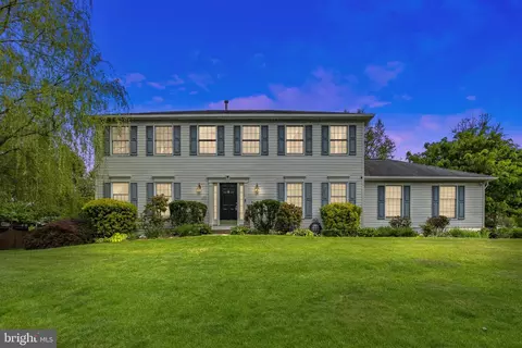 500 Cindy Ct, Sterling, VA 20164