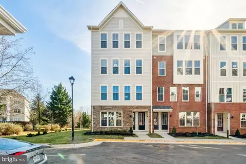757 Mount Airy Ter NE, Leesburg, VA 20176