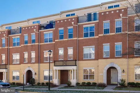 42605 Hollyhock Ter, Brambleton, VA 20148