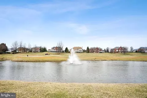 View/Area - 43583 Dunhill Cup Sq, Ashburn, VA 20147 photo 3 of 9