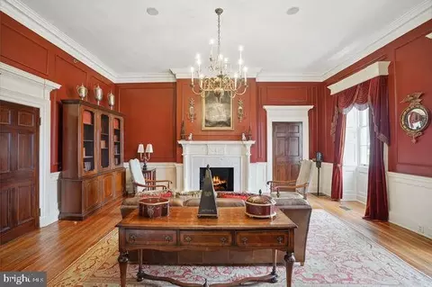 Living - 43583 Dunhill Cup Sq, Ashburn, VA 20147 photo 7 of 7