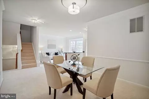 Dining - 43583 Dunhill Cup Sq, Ashburn, VA 20147 photo 1 of 5