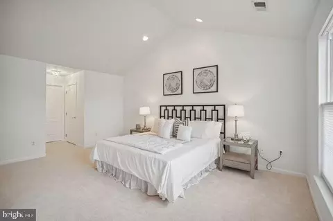 Bedroom - 43583 Dunhill Cup Sq, Ashburn, VA 20147 photo 2 of 5