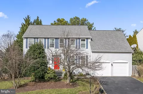 47338 Westwood Pl, Potomac Falls, VA 20165