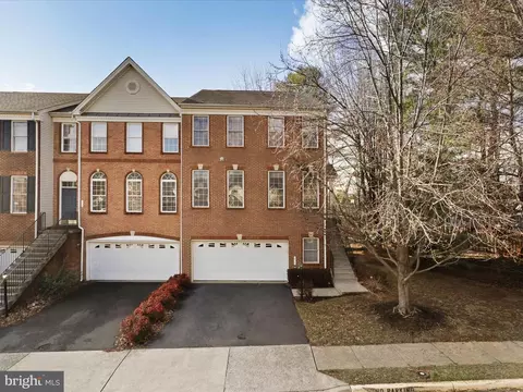215 Elder Ter, Purcellville, VA 20132