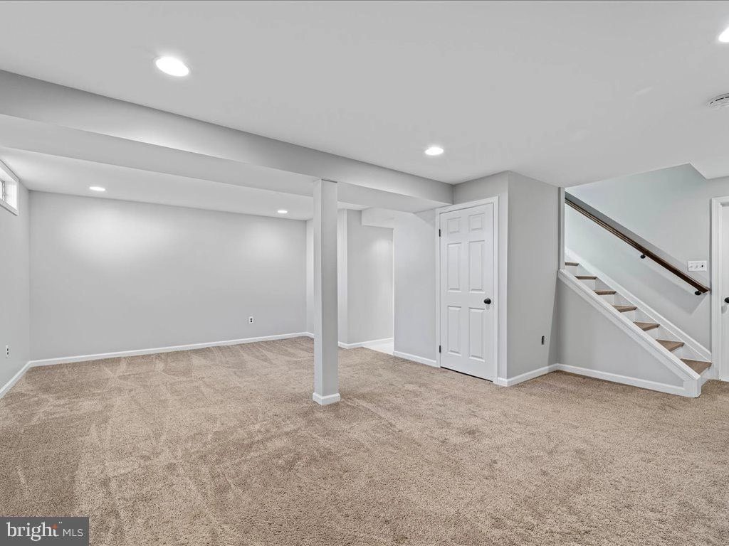 Bedroom - 124 Hamilton Rd, Sterling, VA 20165 photo 4 of 5