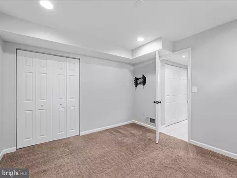 Bedroom - 124 Hamilton Rd, Sterling, VA 20165 photo 5 of 5