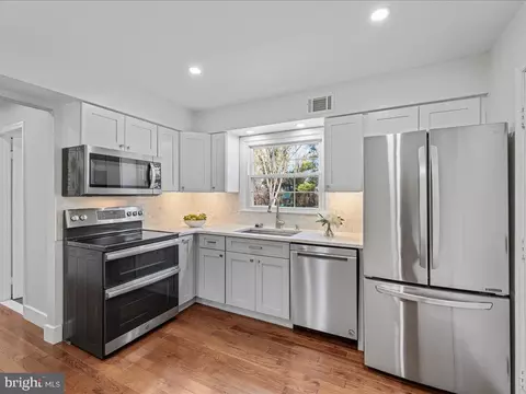 Kitchen - 124 Hamilton Rd, Sterling, VA 20165 photo 1 of 3