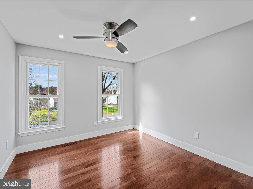 Other - 124 Hamilton Rd, Sterling, VA 20165 photo 11 of 19