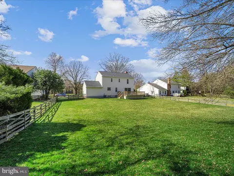 Exterior - 124 Hamilton Rd, Sterling, VA 20165 photo 8 of 12