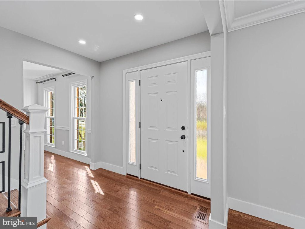 Other - 124 Hamilton Rd, Sterling, VA 20165 photo 1 of 19