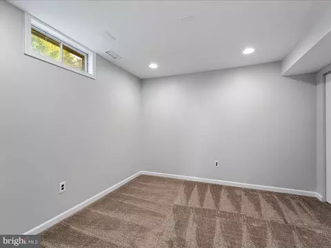 Other - 124 Hamilton Rd, Sterling, VA 20165 photo 18 of 19