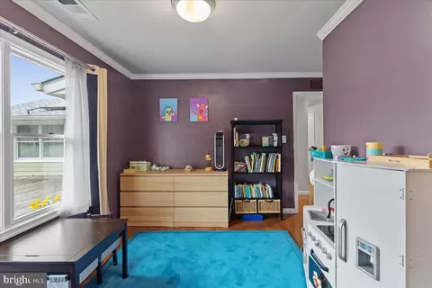 Bedroom - 1609 E Jefferson Ct E, Sterling, VA 20164 photo 6 of 8