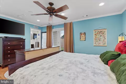 Bedroom - 1609 E Jefferson Ct E, Sterling, VA 20164 photo 3 of 8