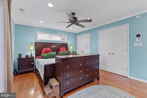 Bedroom - 1609 E Jefferson Ct E, Sterling, VA 20164 photo 2 of 8