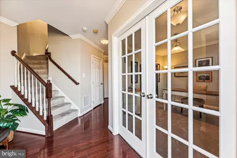 Other - 42945 Edgewater St, Chantilly, VA 20152 photo 3 of 8