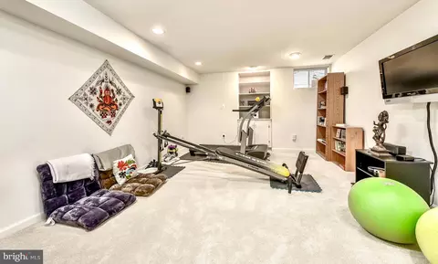 Other - 46494 Cedarhurst Dr, Sterling, VA 20165 photo 4 of 9