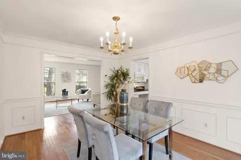 Dining - 11 Moss Rd, Sterling, VA 20165 photo 2 of 2